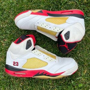 AIR JORDAN 5 RETRO “FIRE RED”